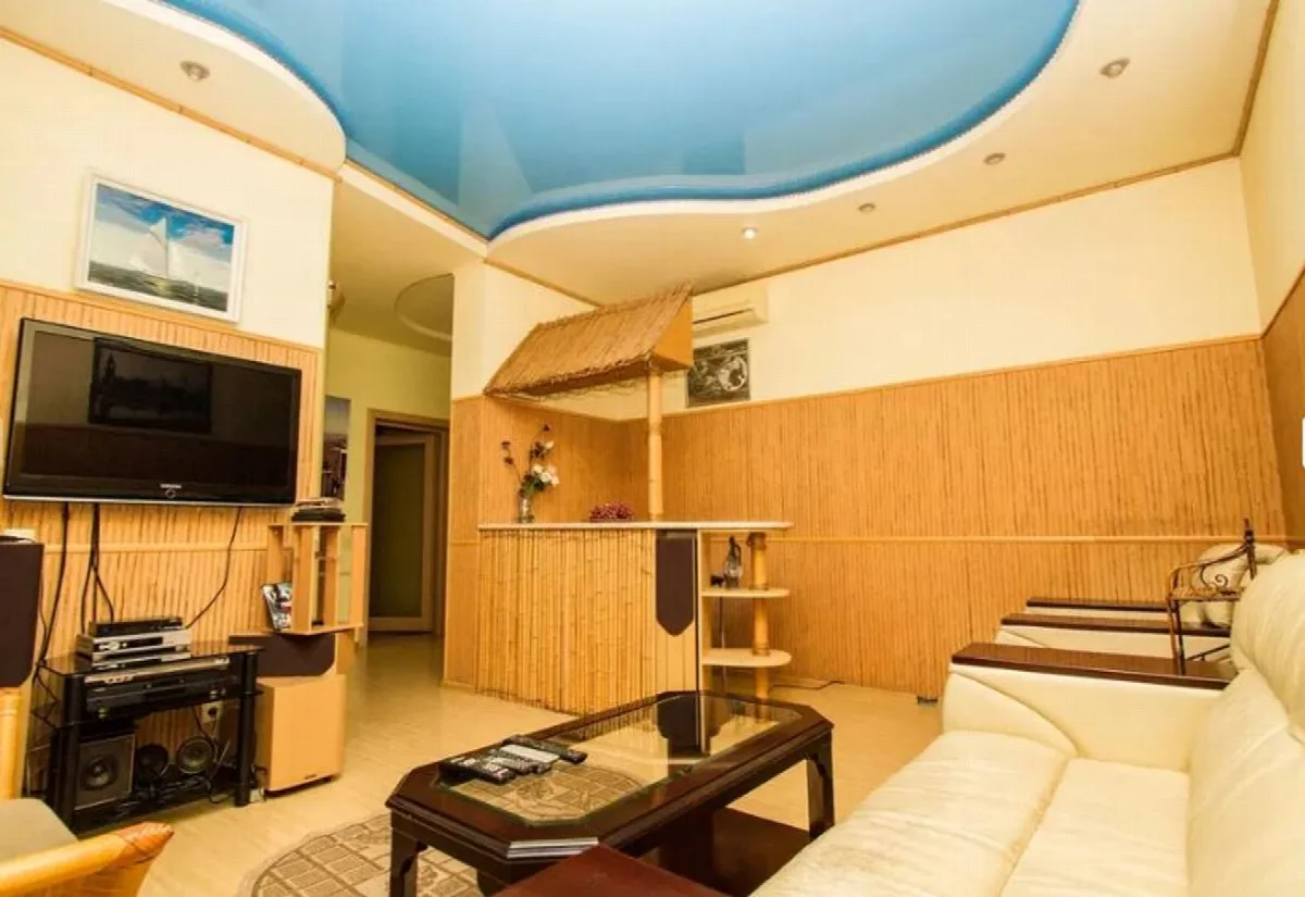 5-room apartment, 155 m², Чудо город, Fontan
