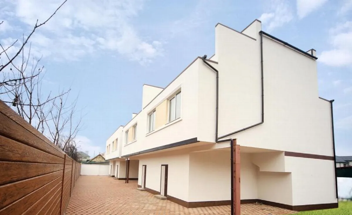 3-комнатный дом, 120 м², Таирова