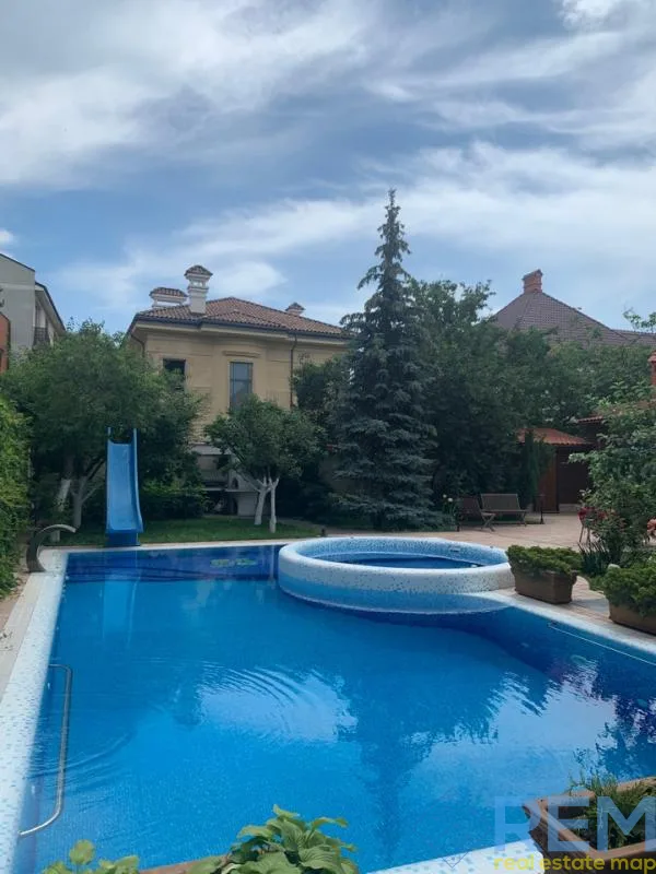 5-кімнатний будинок, 600 м², Фонтан