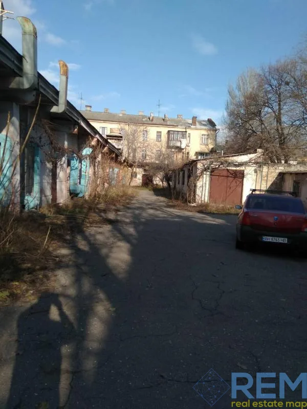 Land, 2 040 m², Moldavanka