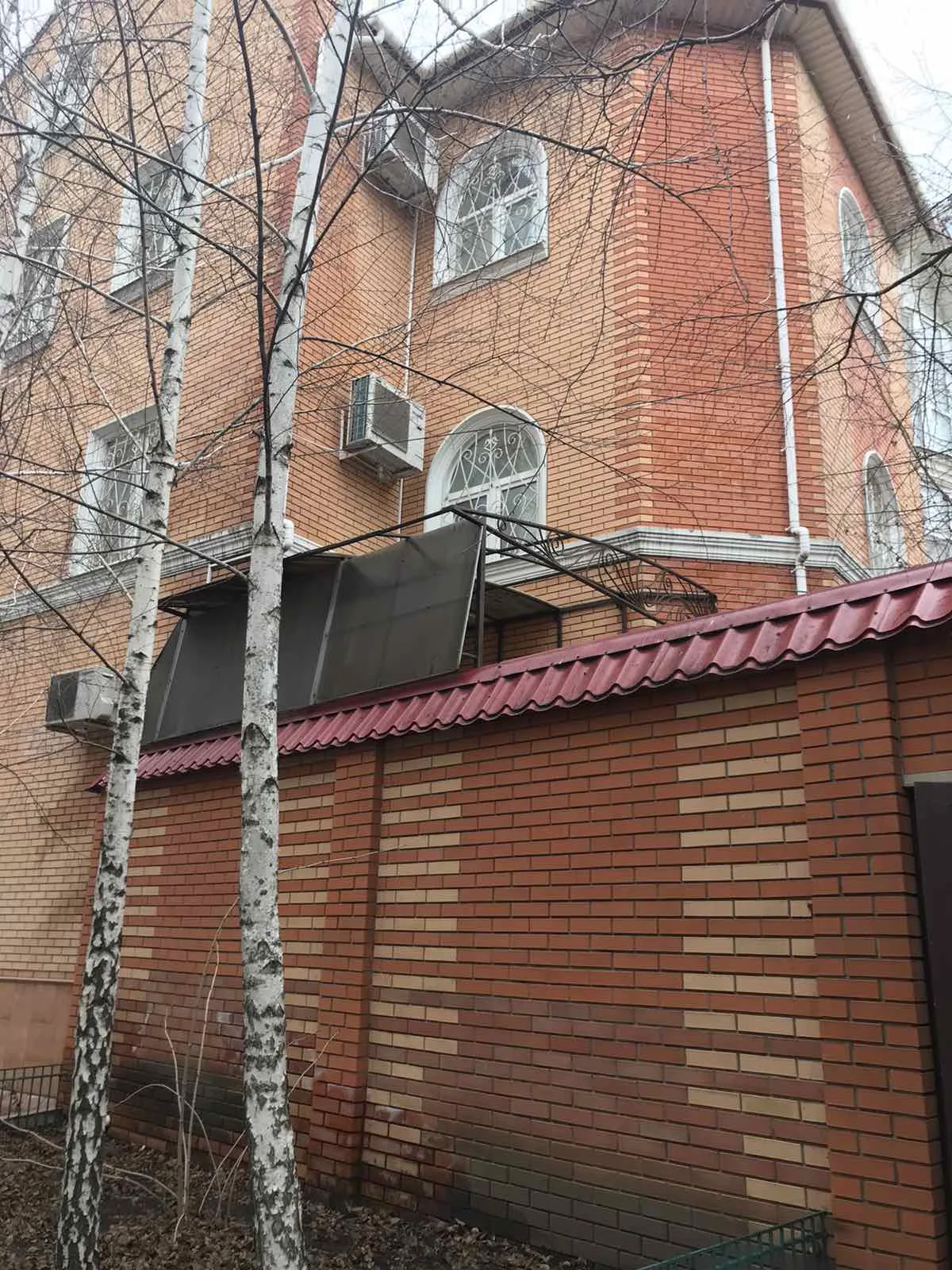 Commercial, 900 m², Fontan