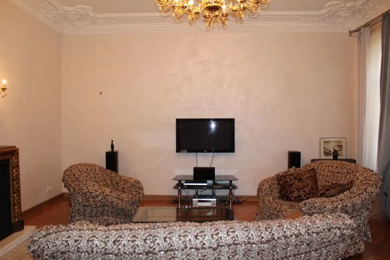 2-комнатная квартира, 101 м², Центр