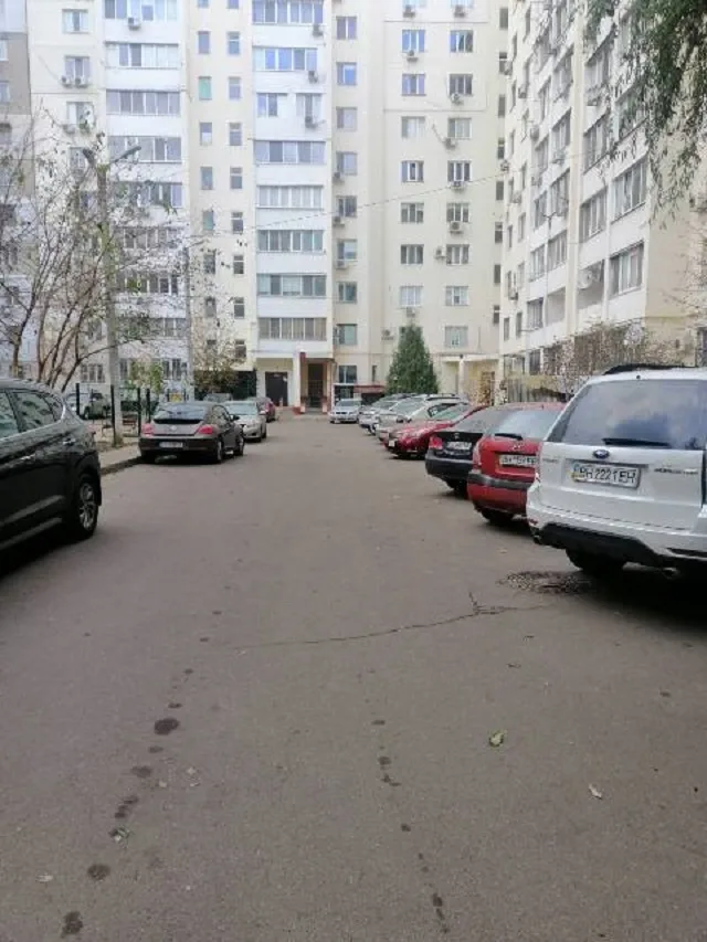 Комерційна, 120 м², Черьомушки
