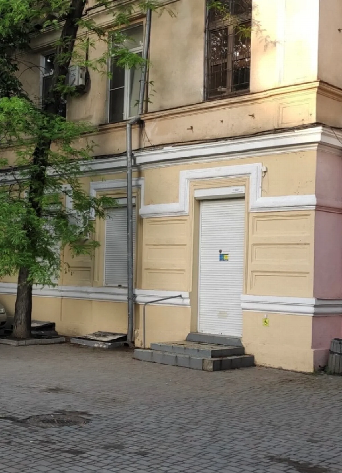 Коммерция, 48 м², Центр