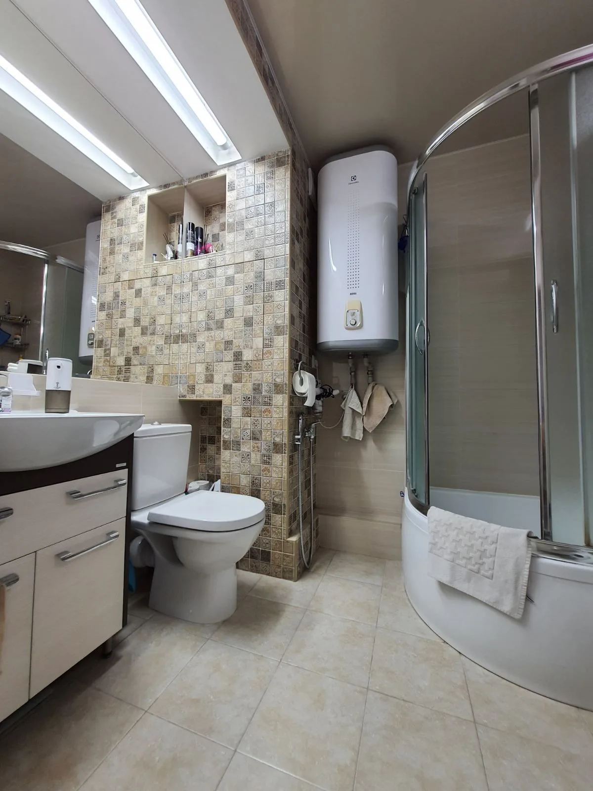 3-кімнатна квартира, 80 м², Молодіжний, Таїрова