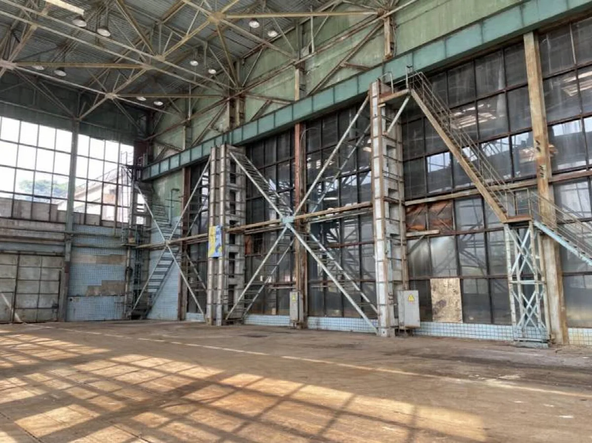 Комерційна, 900 м², Бугаївка