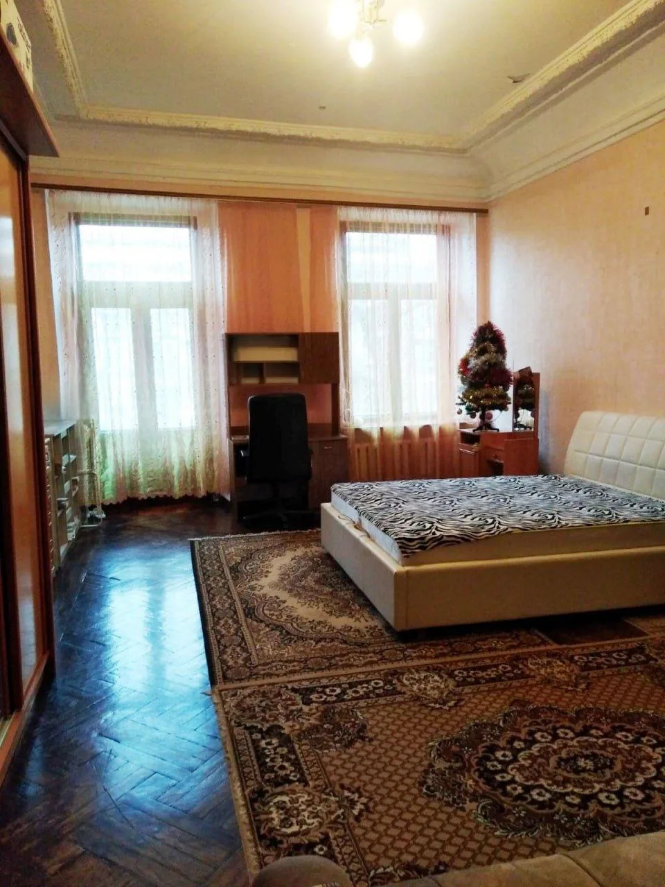 2-комнатная квартира, 63 м², Центр