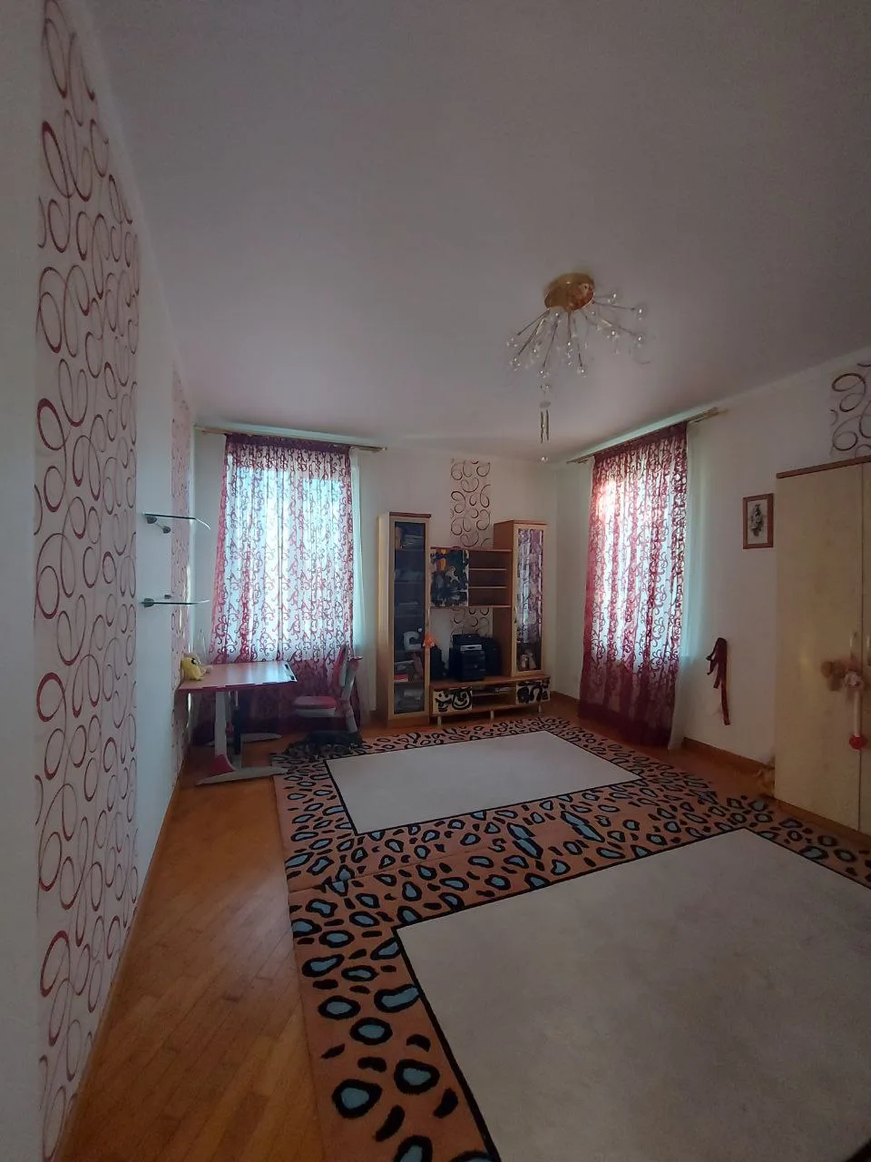 5-кімнатний будинок, 568 м², Чубаївка