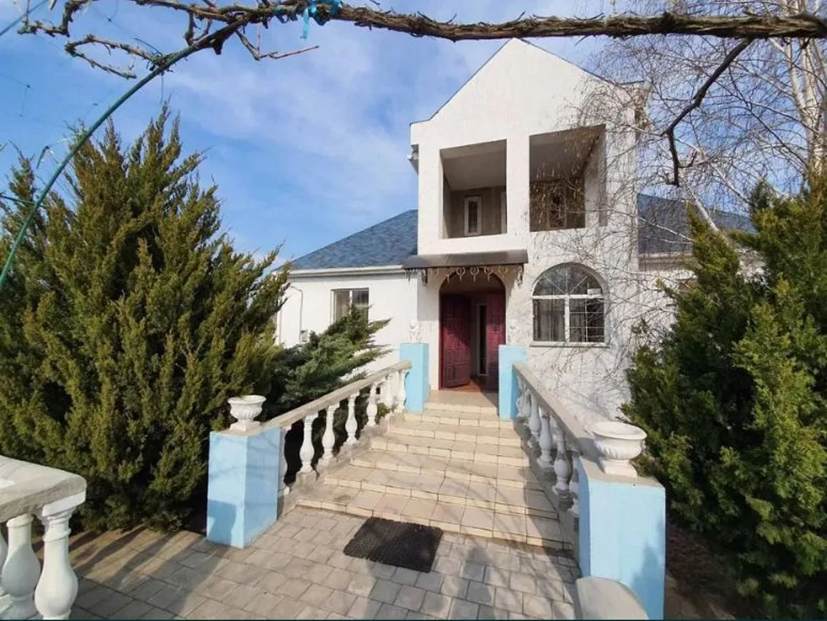 6-кімнатний будинок, 325 м², Корсунці