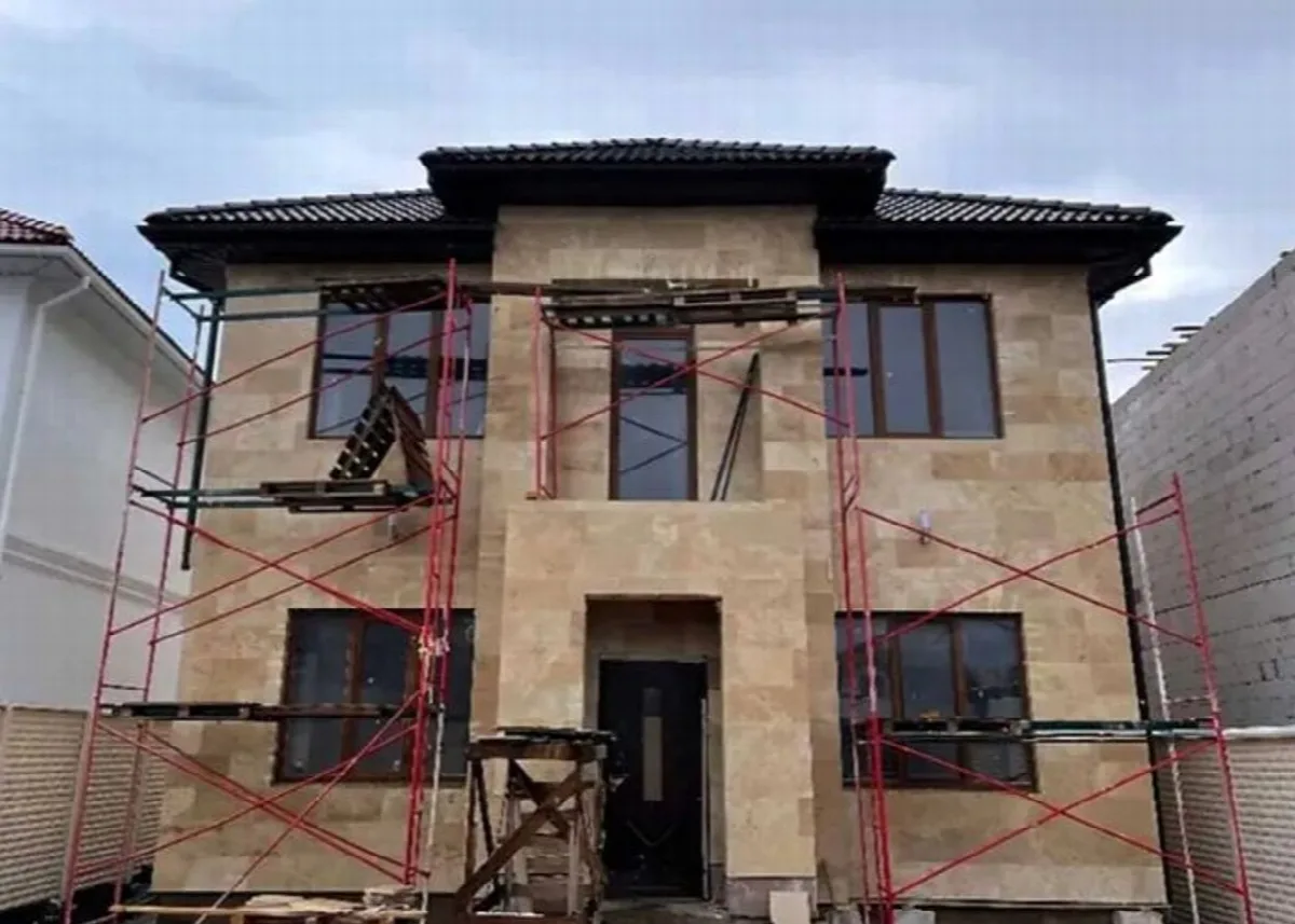 7-кімнатний будинок, 240 м², Совіньйон