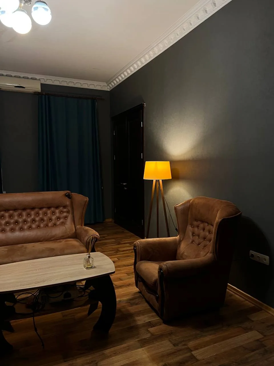 2-кімнатна квартира, 71 м², Центр