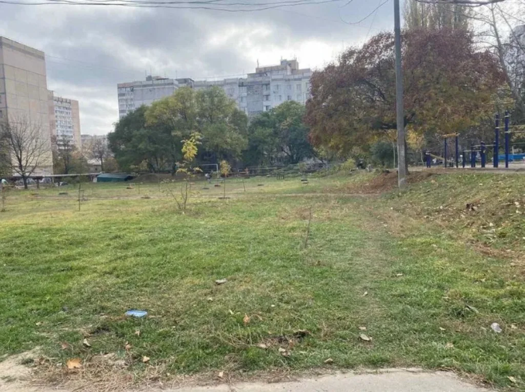 Land, Tairova