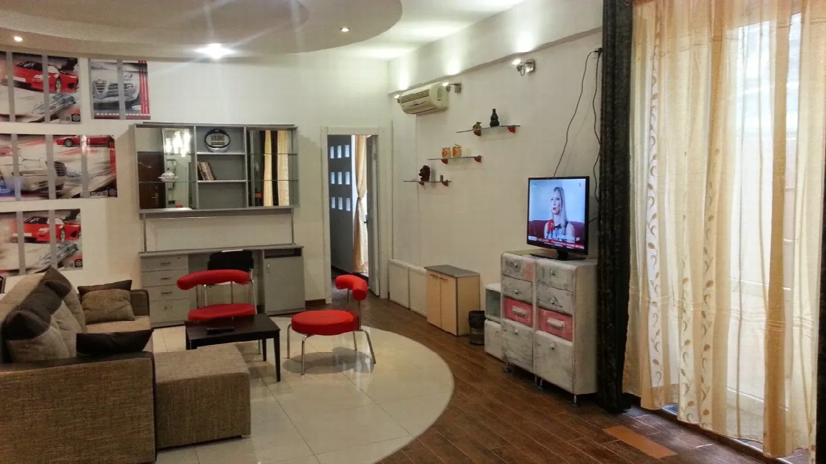 Commercial, 110 m², Fontan