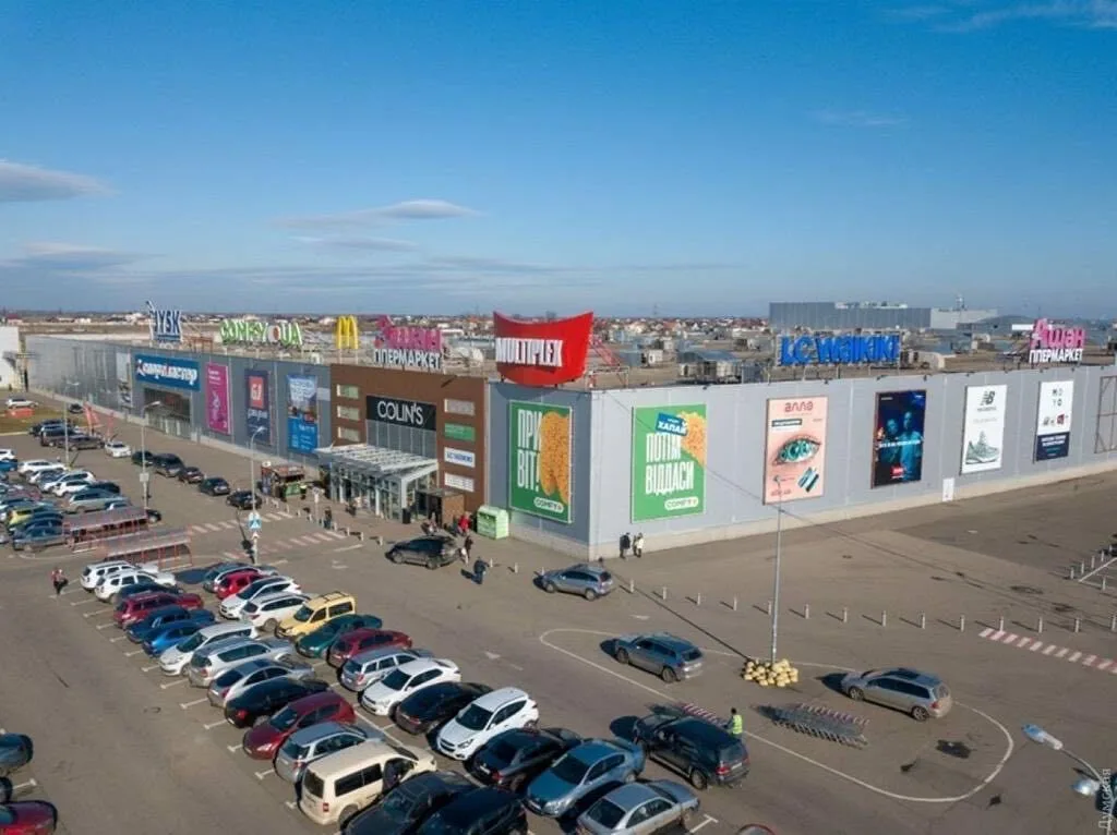 Коммерция, 77 м², Сады Ривьеры, Фонтанка