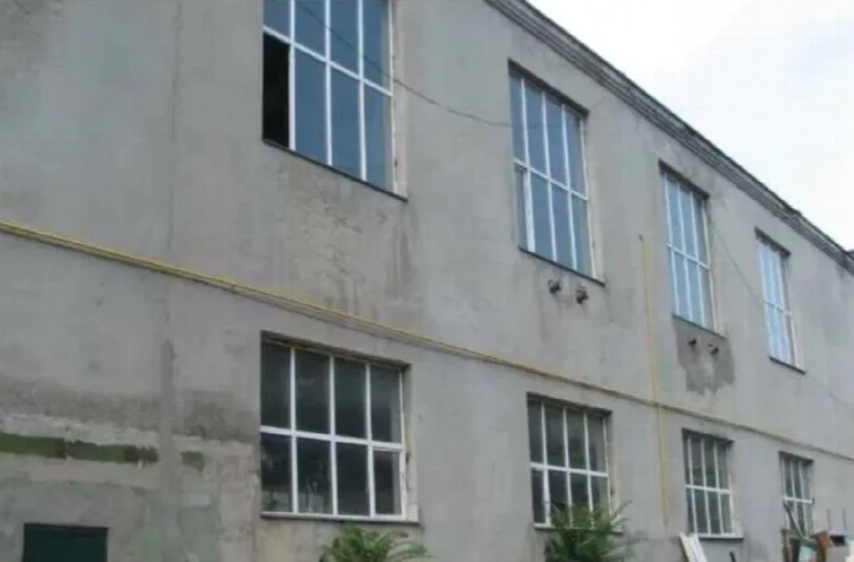 Коммерция, 1 450 м², Слободка