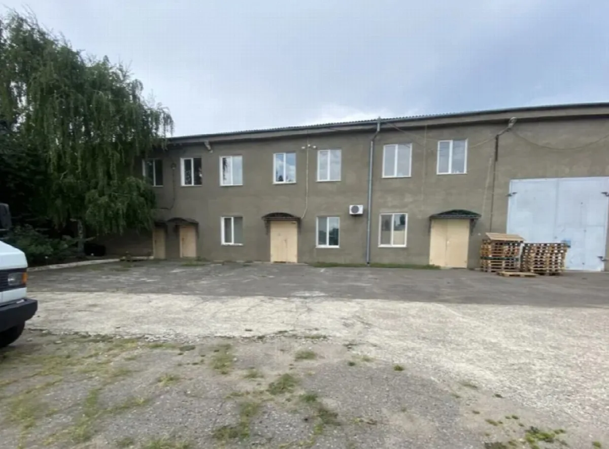 Commercial, 2 000 m², Usatove