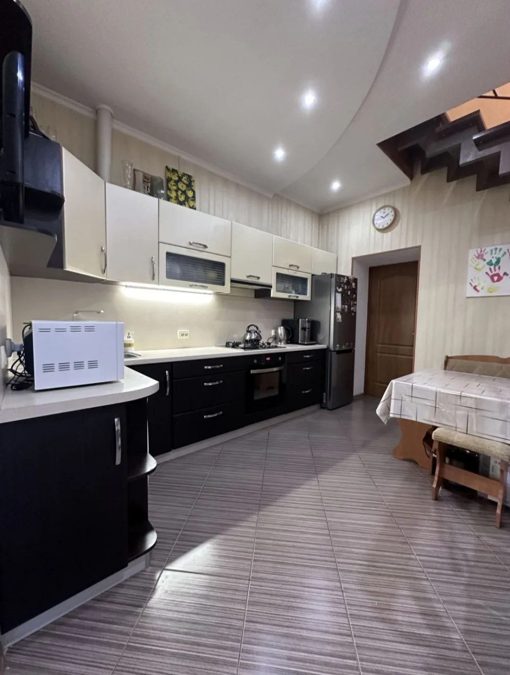 3-кімнатний будинок, 76 м², Молдаванка