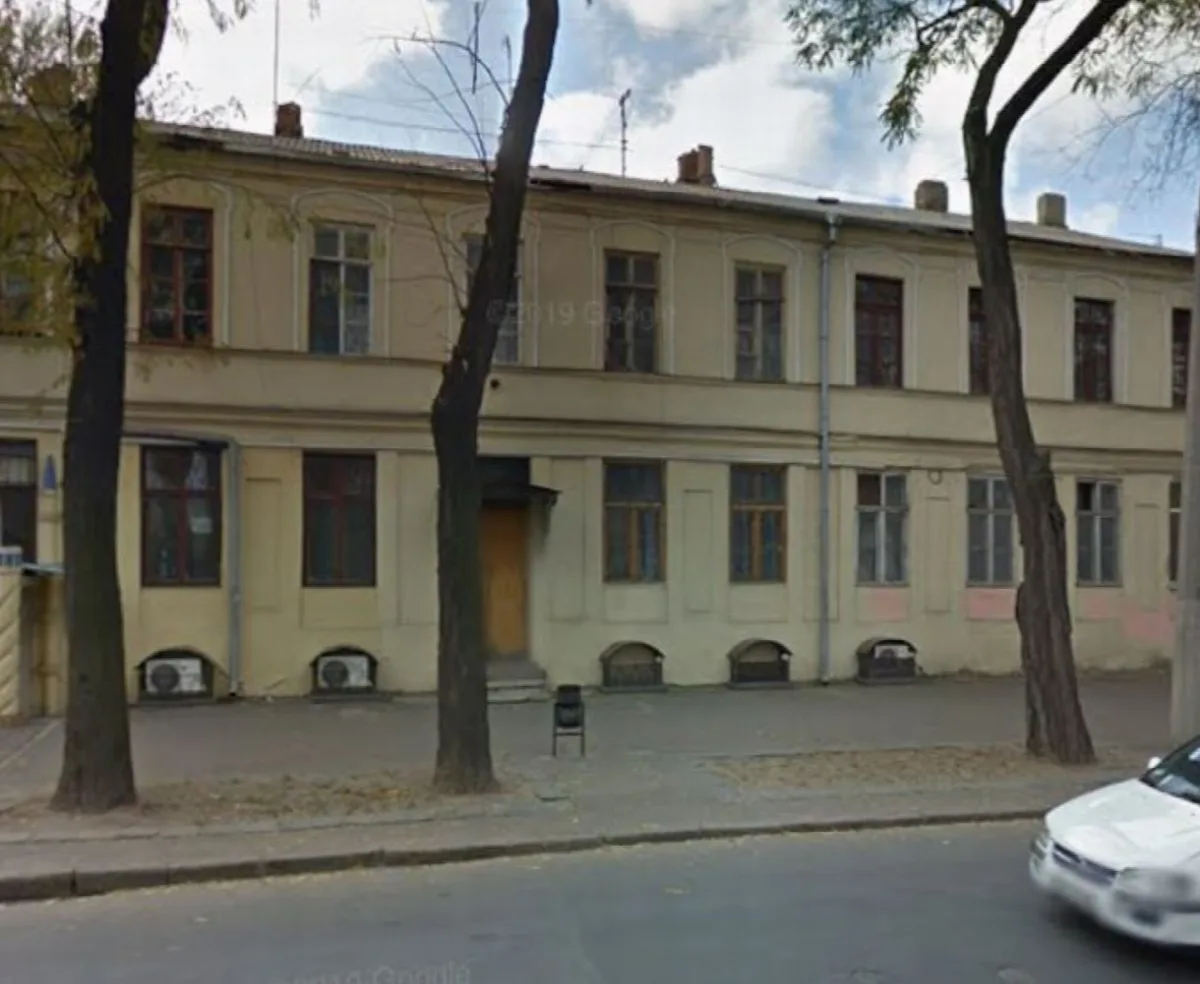 Комерційна, 140 м², Центр