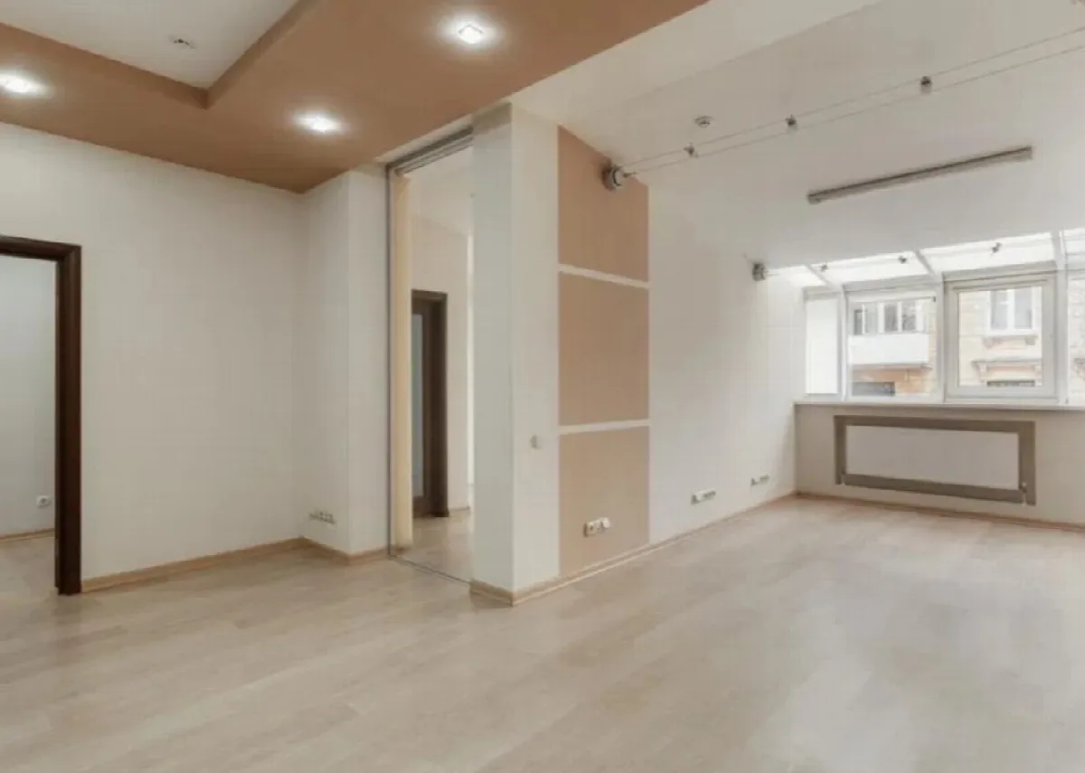 Коммерция, 260 м², Марсель Французский бульвар 9, Шевченко-Французский