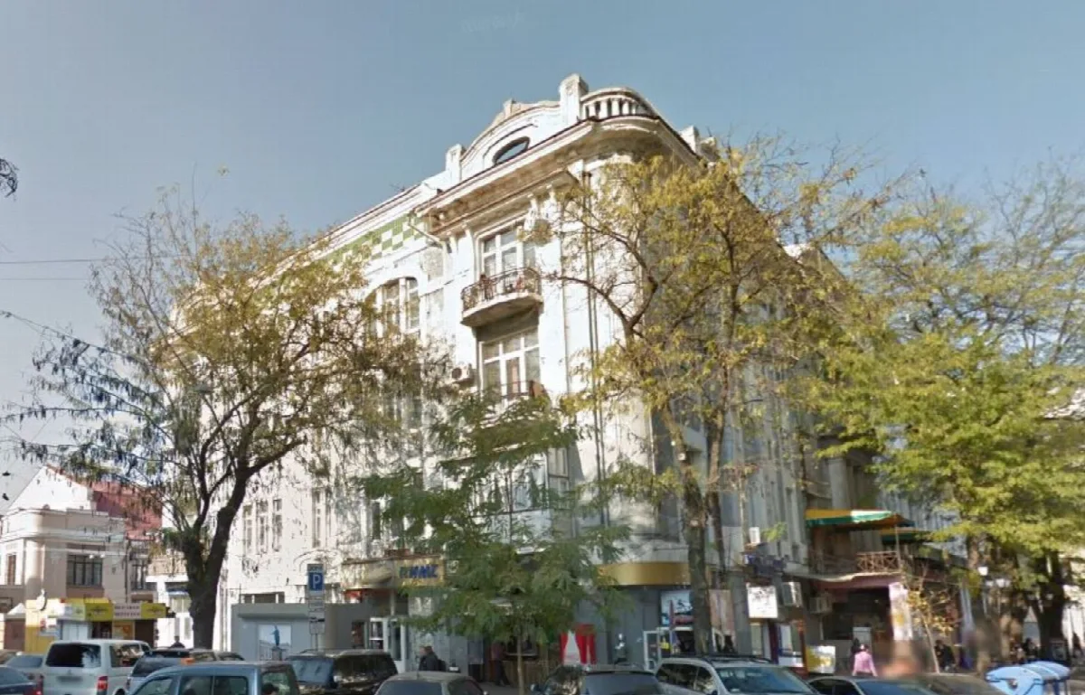6-комнатная квартира, 141 м², Центр