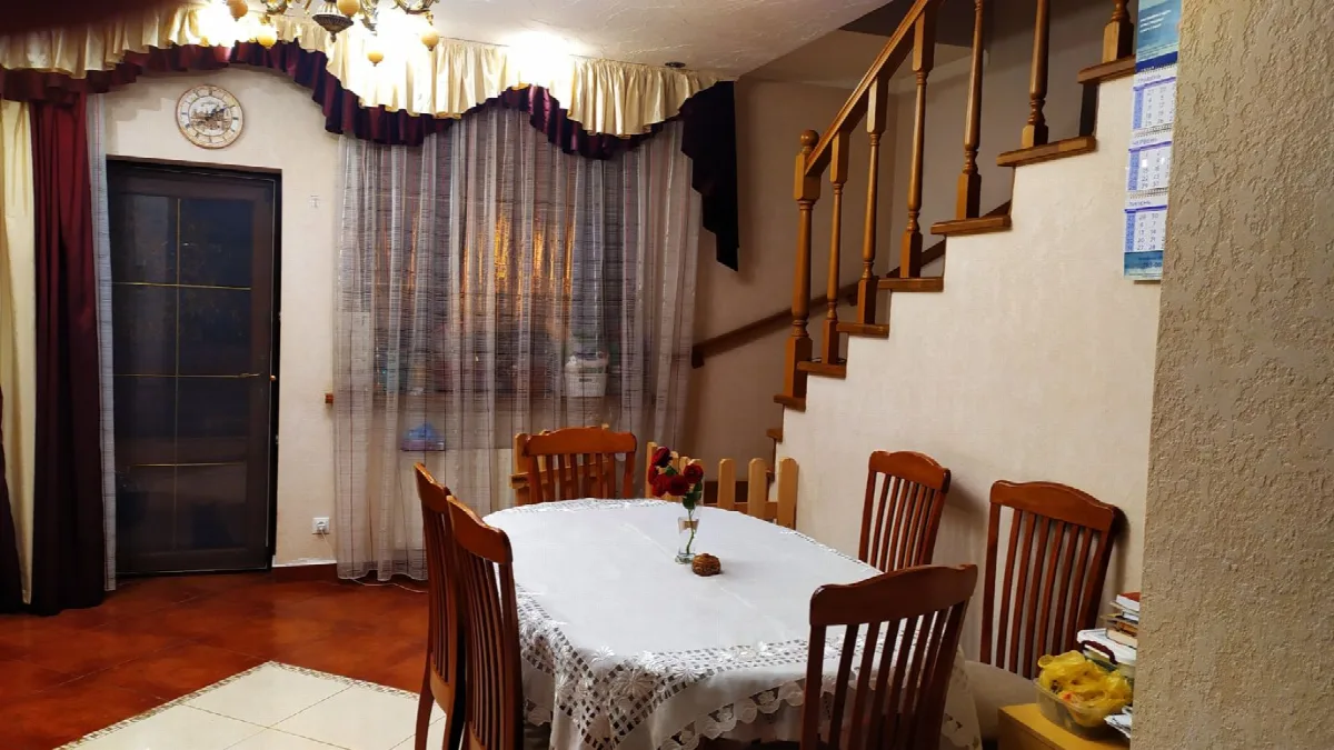 3-кімнатний будинок, 236 м², Фонтан