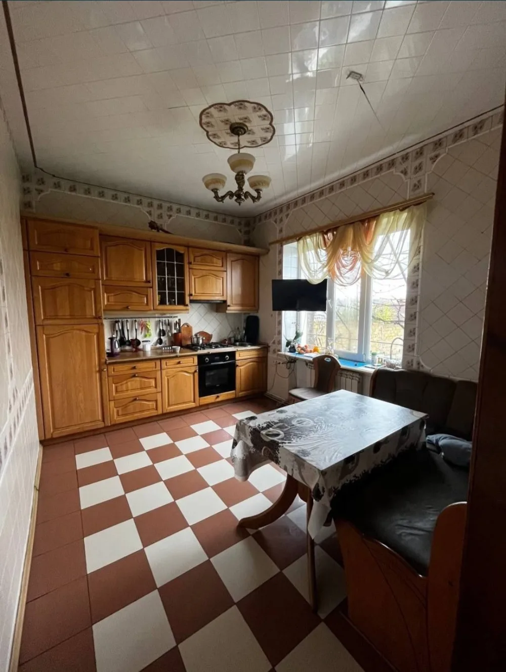 5-кімнатний будинок, 228 м², Слобідка