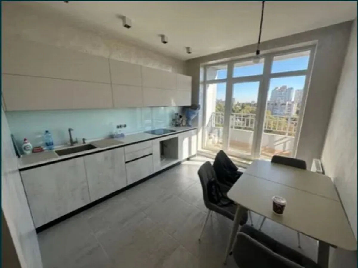 2-кімнатна квартира, 76 м², 4 Сезони, Шевченко-Французький