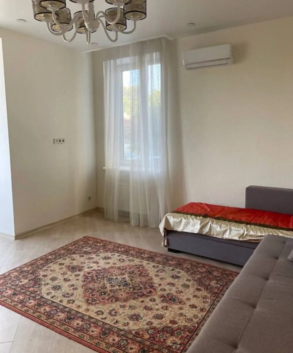 1-кімнатна квартира, 50 м², Таїрова