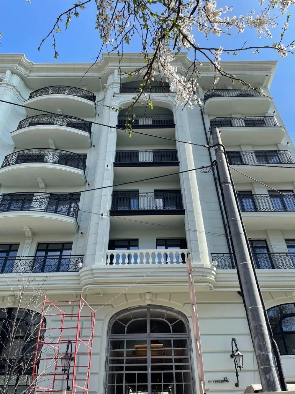 3-кімнатна квартира, 99 м², Гімназист, Центр