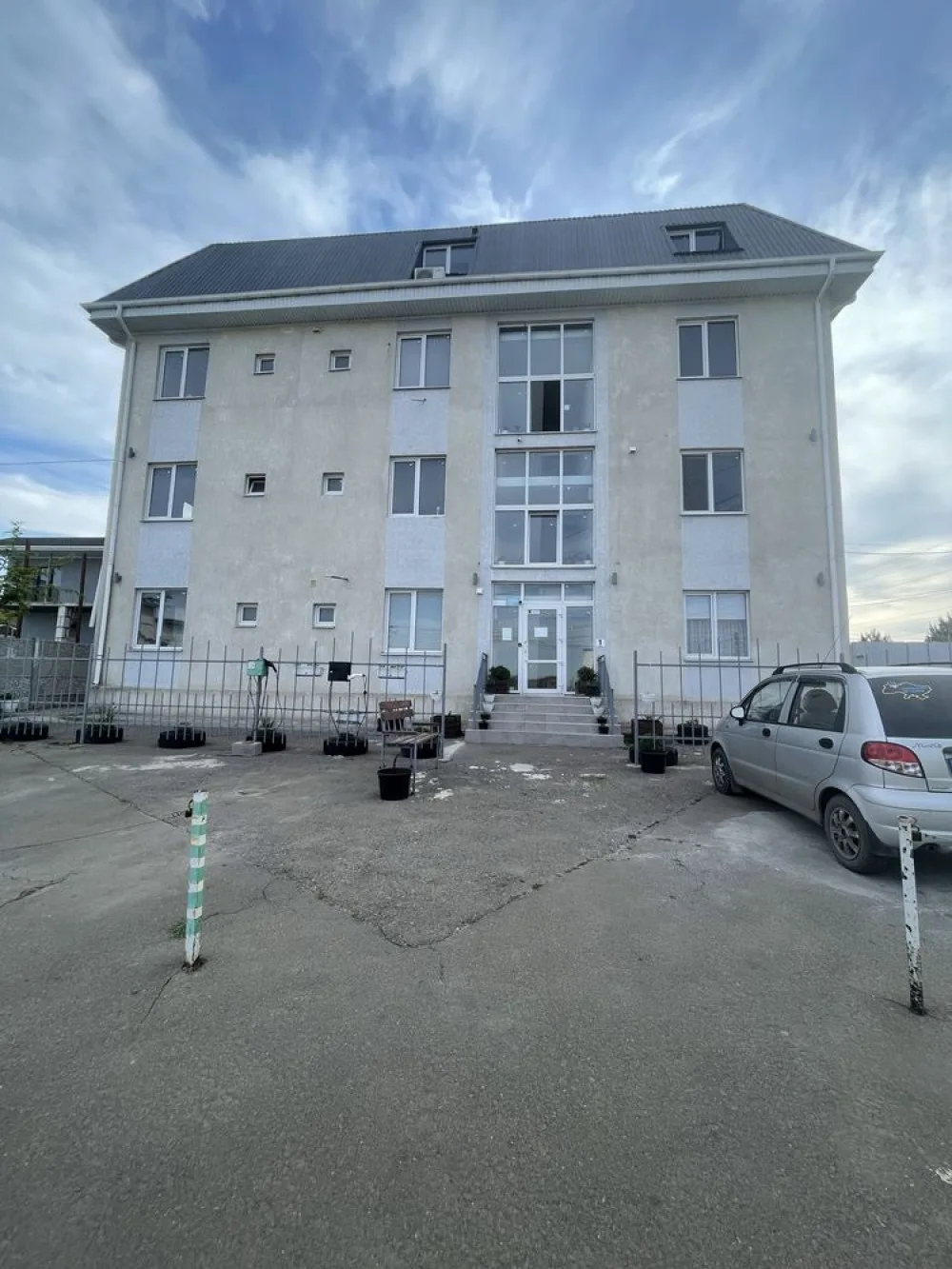 3-комнатная квартира, 77 м², Черноморка 2