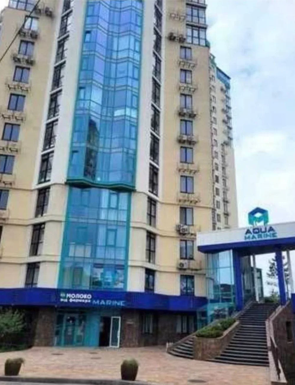 Commercial, 267 m², The Aqua Marine, Fontan