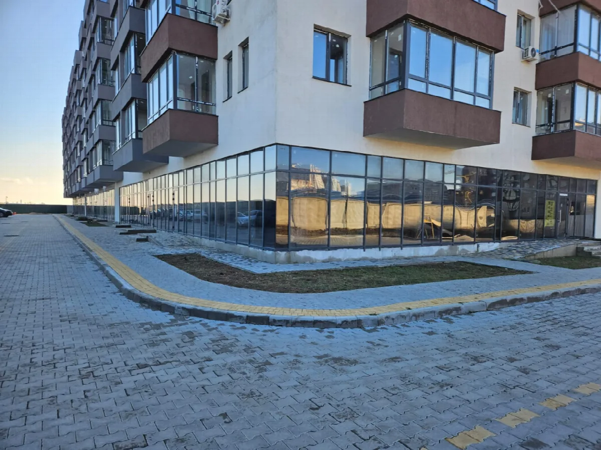 Commercial, 184 m², Kotovskoho