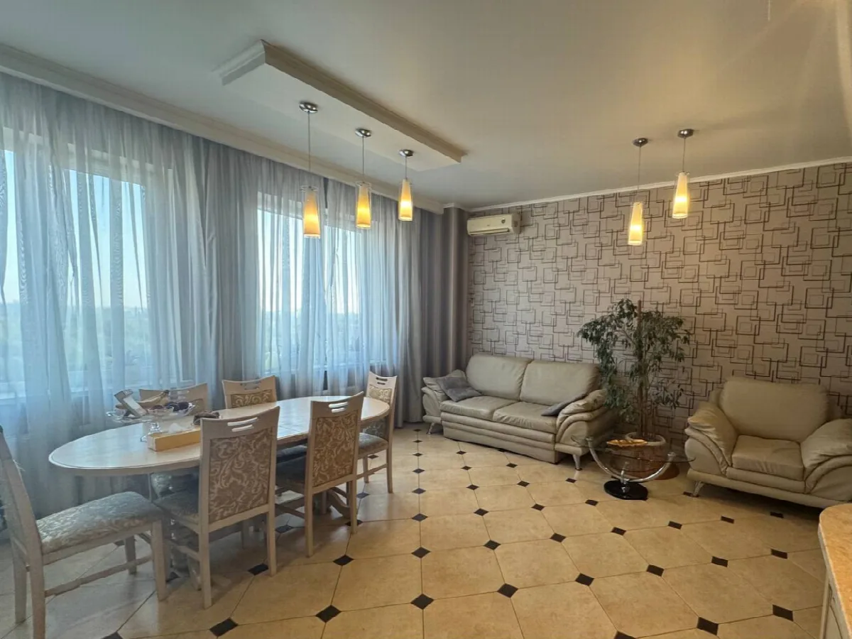 2-комнатная квартира, 116 м², Климовские дома, Центр
