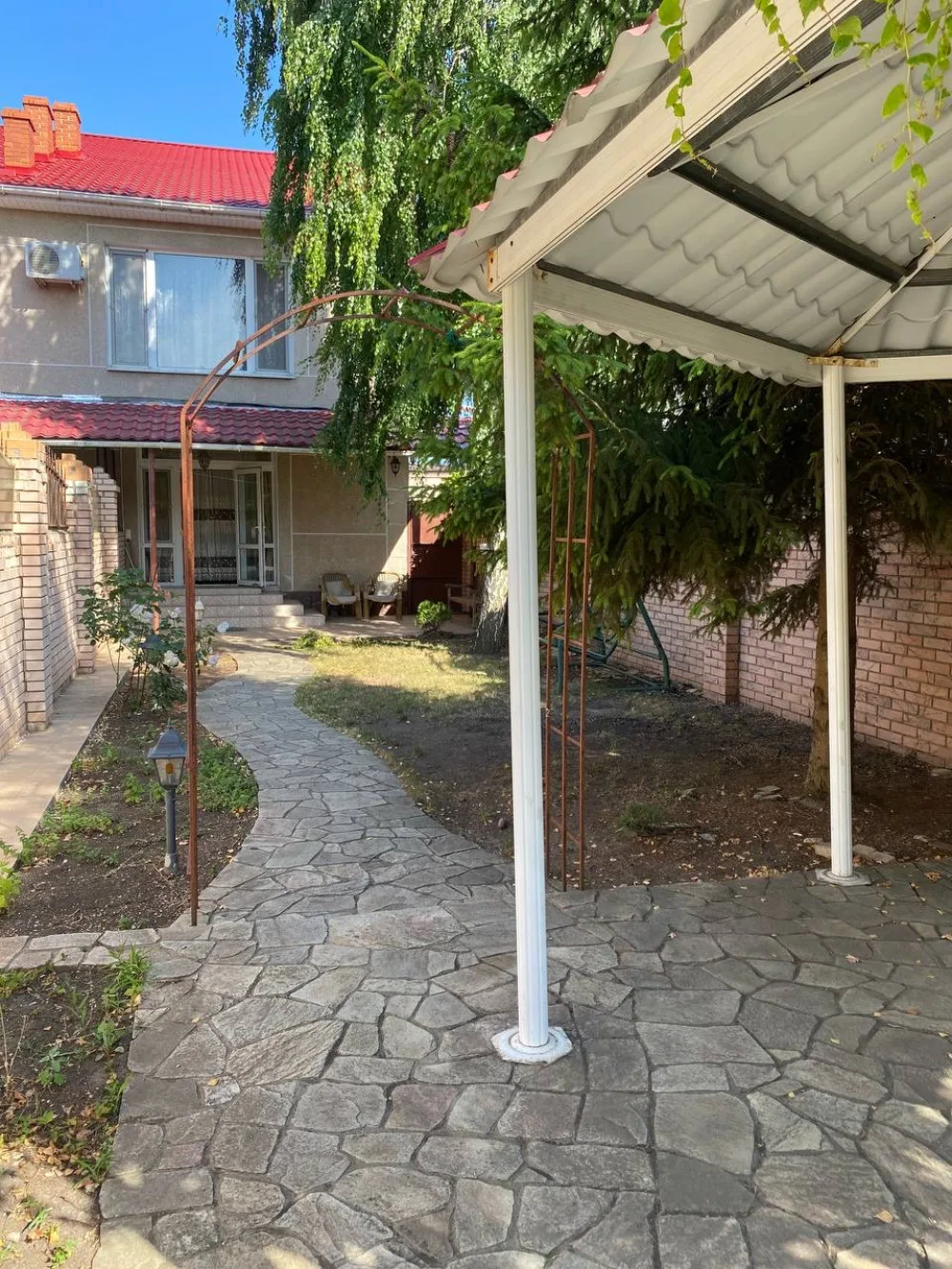 4-кімнатний будинок, 306 м², Совіньйон