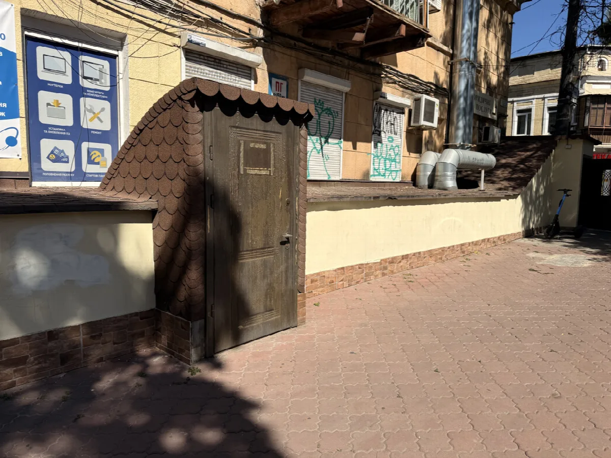 Коммерция, 126 м², Центр