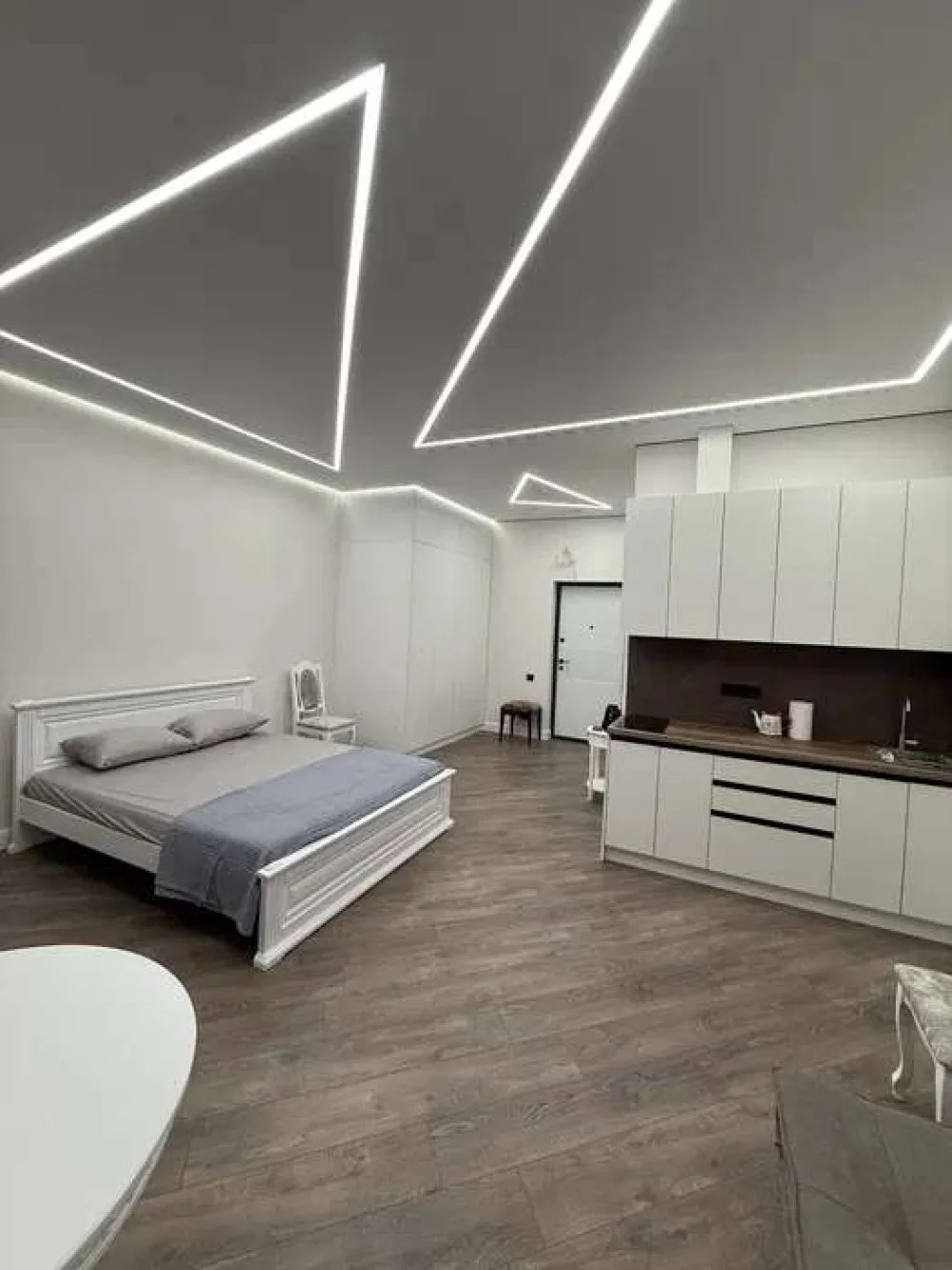 1-кімнатна квартира, 32 м², Будинок на Приморській, Центр