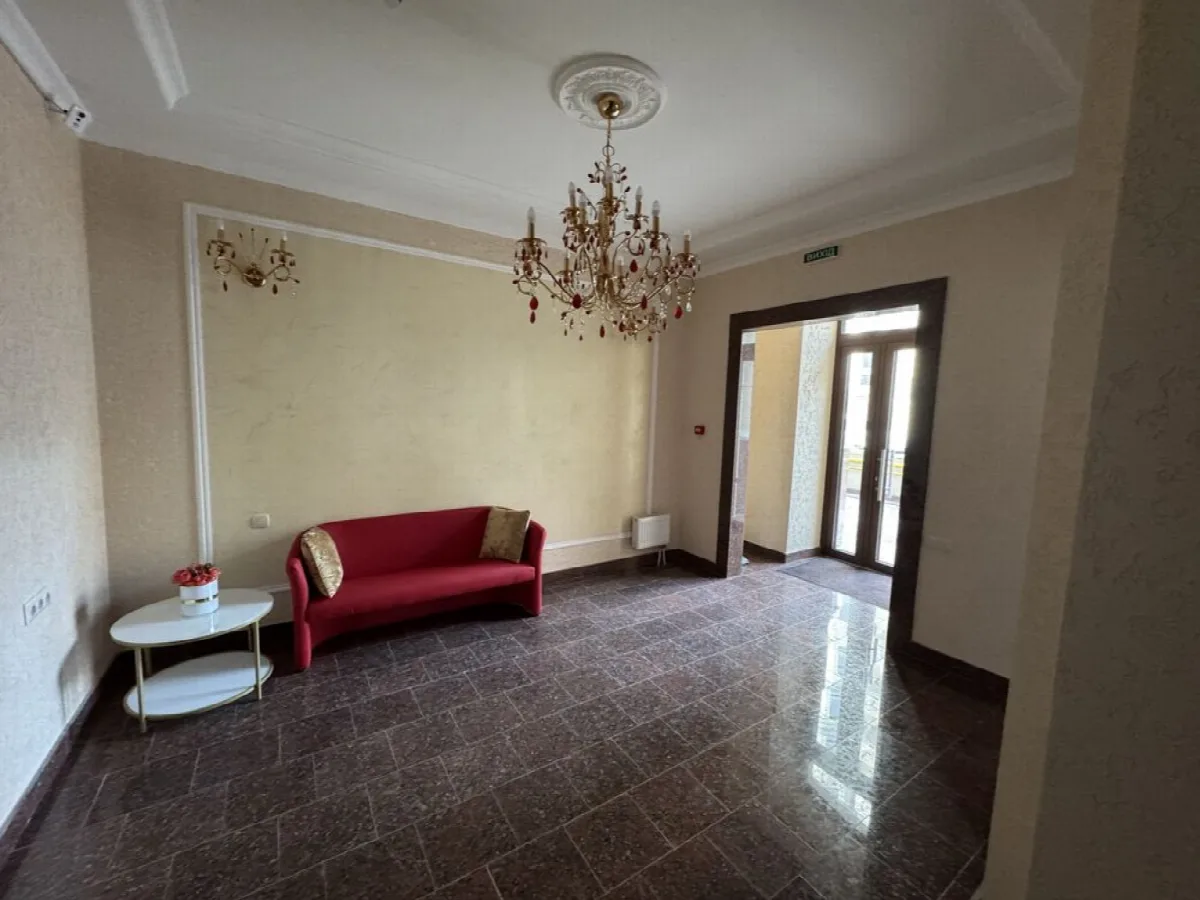 3-кімнатна квартира, 106 м², Віндзор, Центр