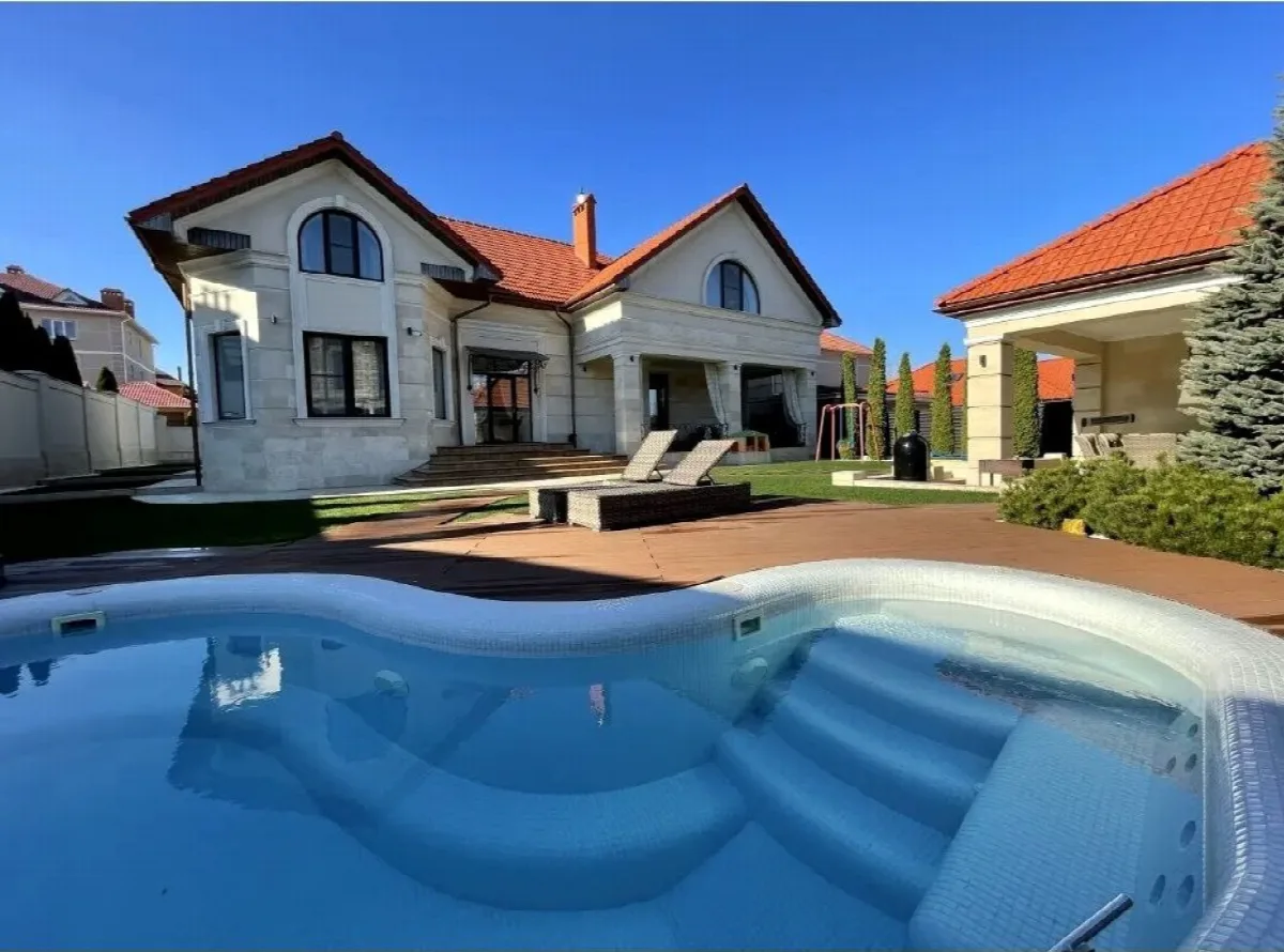 4-комнатный дом, 362 м², Совиньон