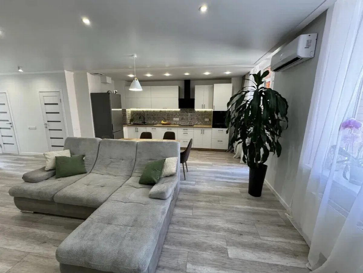 3-комнатная квартира, 83 м², Дмитриевский, Таирова