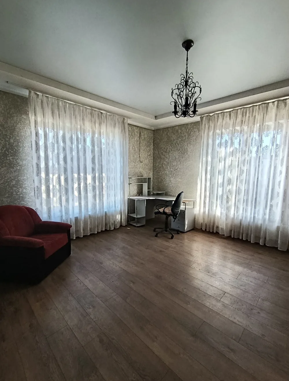 3-кімнатний будинок, 230 м², Усатове