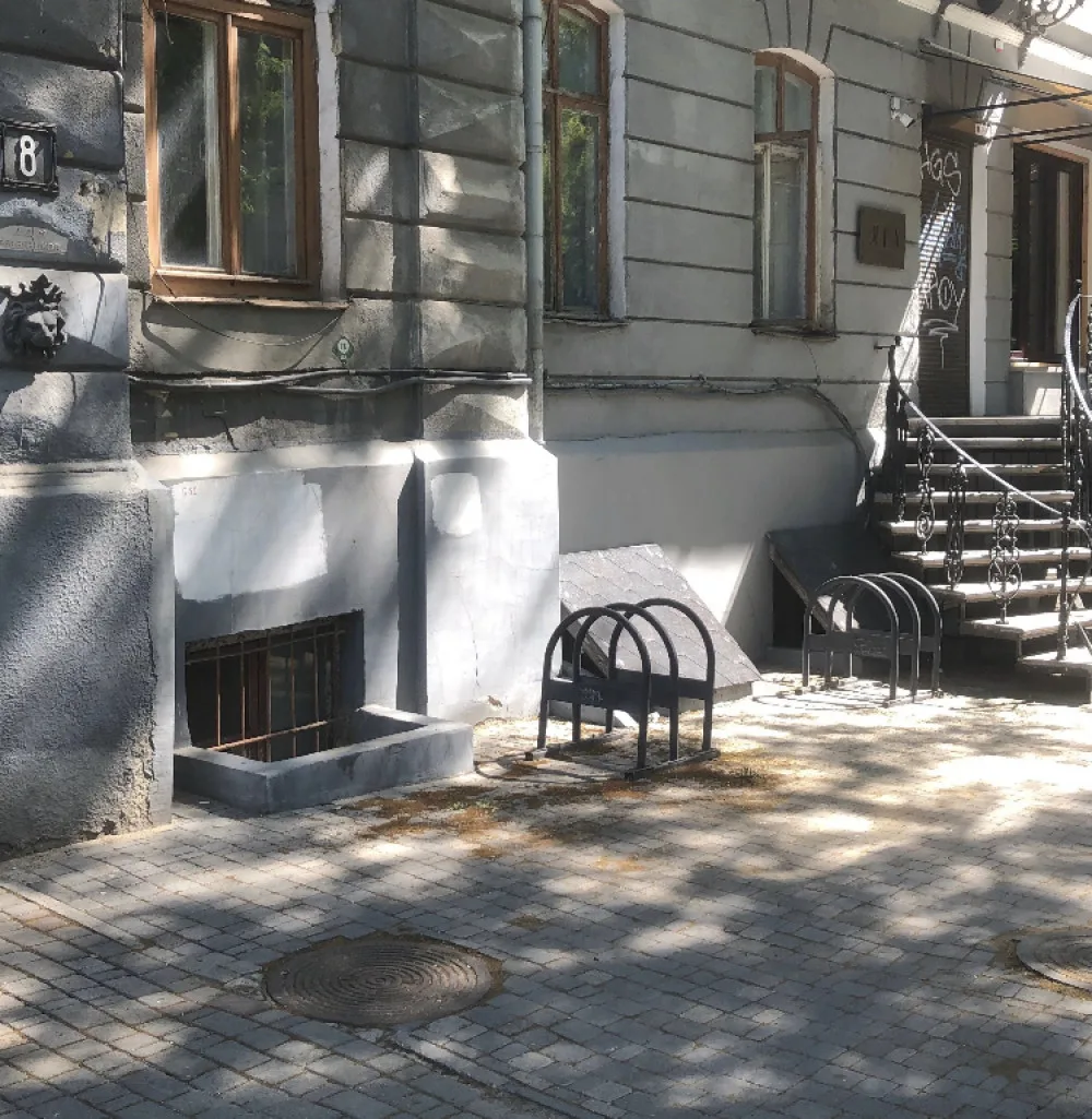 4-кімнатна квартира, 115 м², Центр