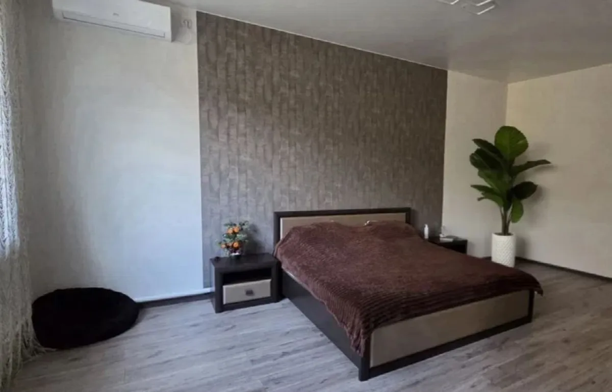 5-кімнатний будинок, 220 м², Слобідка