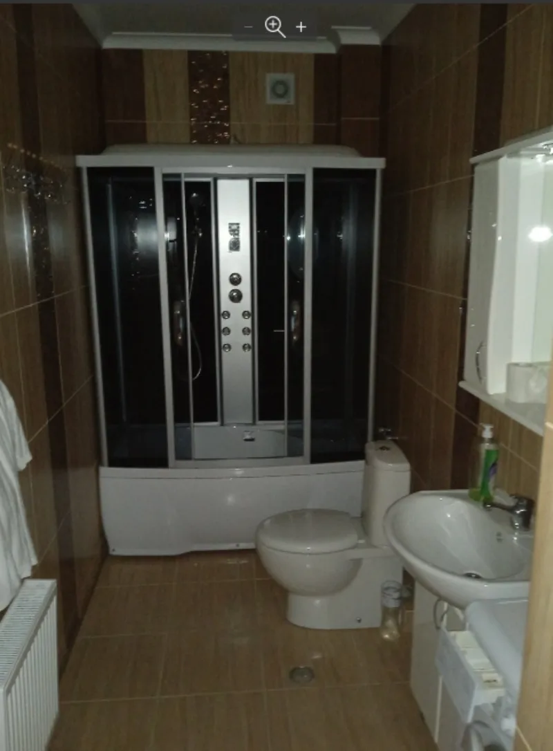 5-room house, 320 m², Sovinion