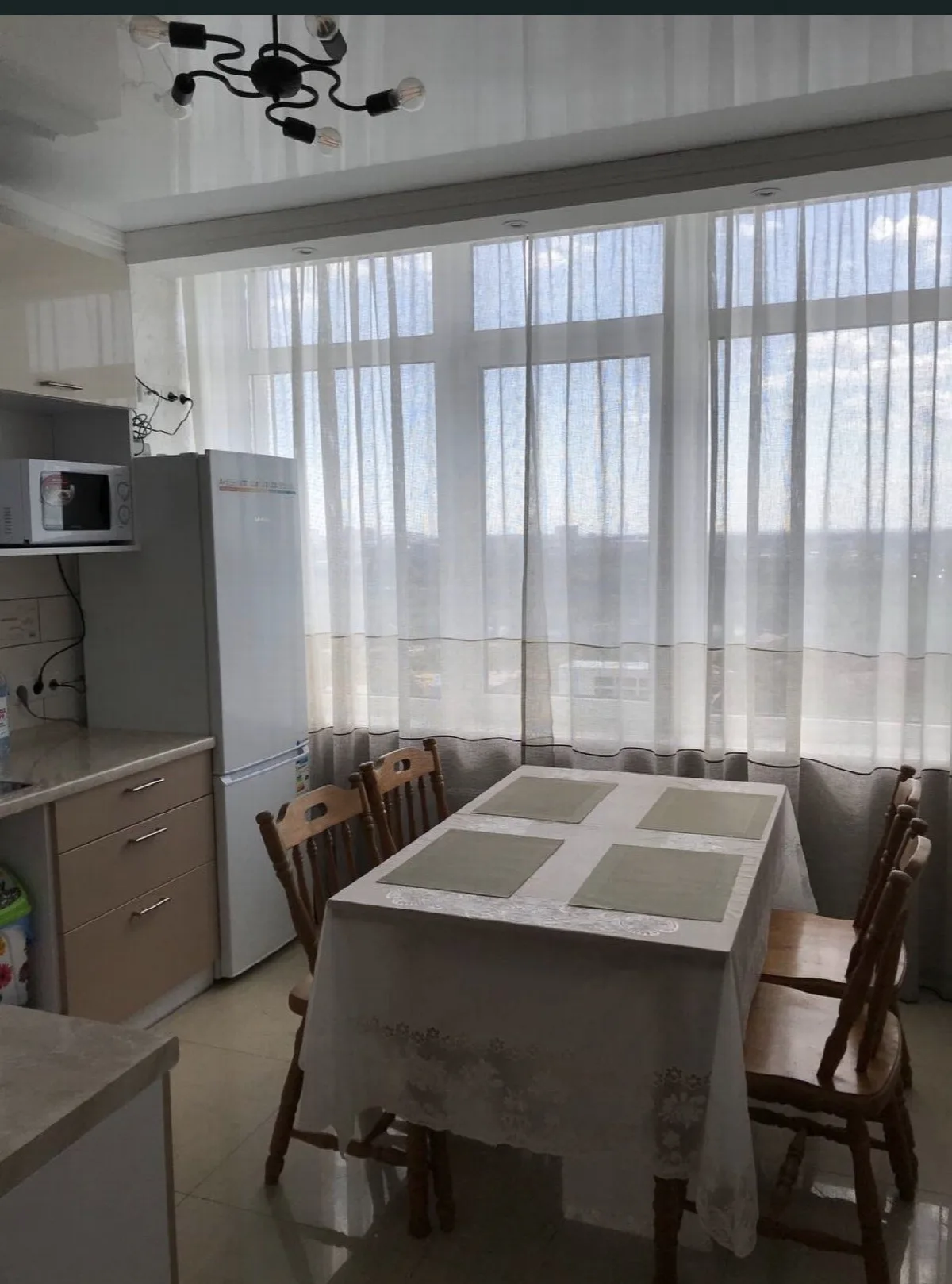 3-комнатная квартира, 72 м², 34 Жемчужина, Центр