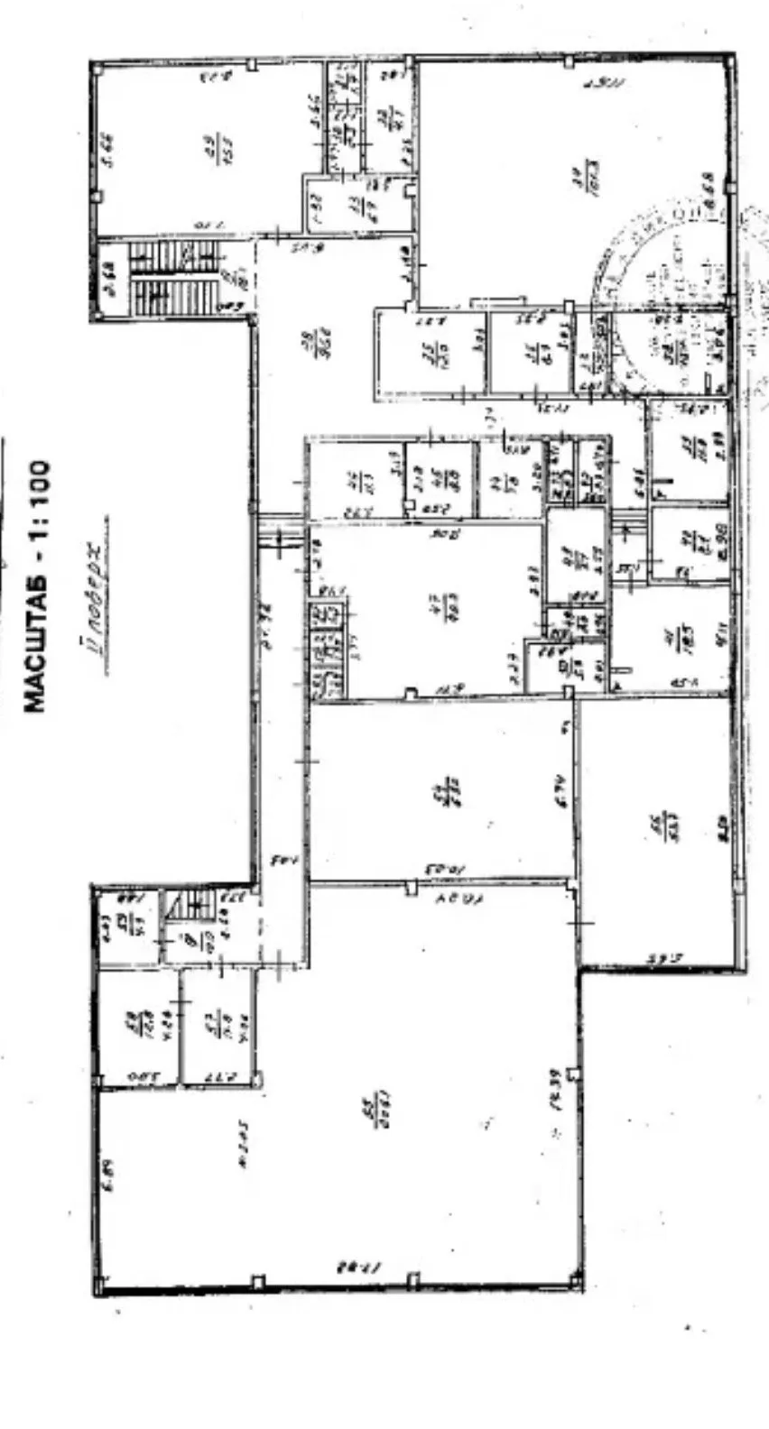Комерційна, 1 504 м², Центр