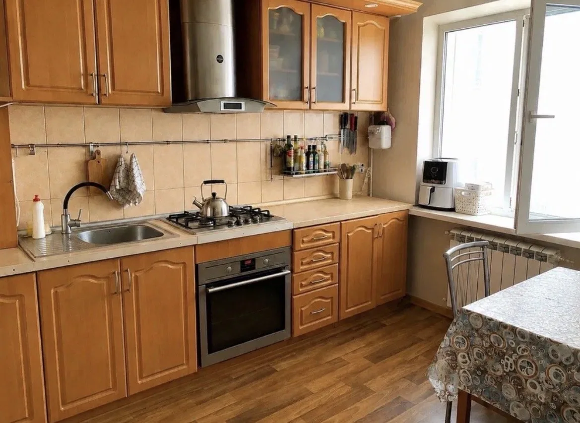 5-room apartment, 98 m², Tairova