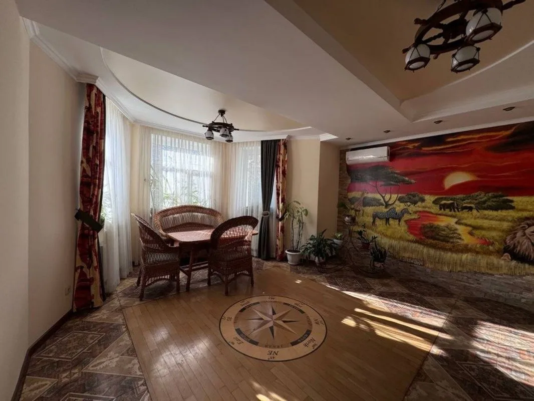 3-кімнатний будинок, 222 м², Слобідка