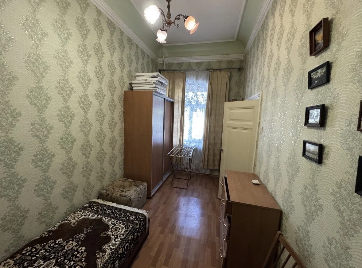 3-комнатная квартира, 59 м², Центр
