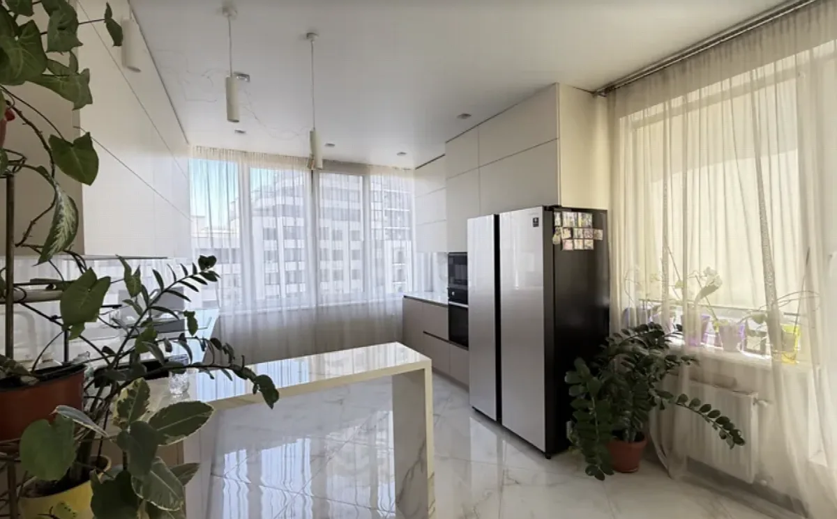 2-кімнатна квартира, 115 м², Таїровські сади, Таїрова