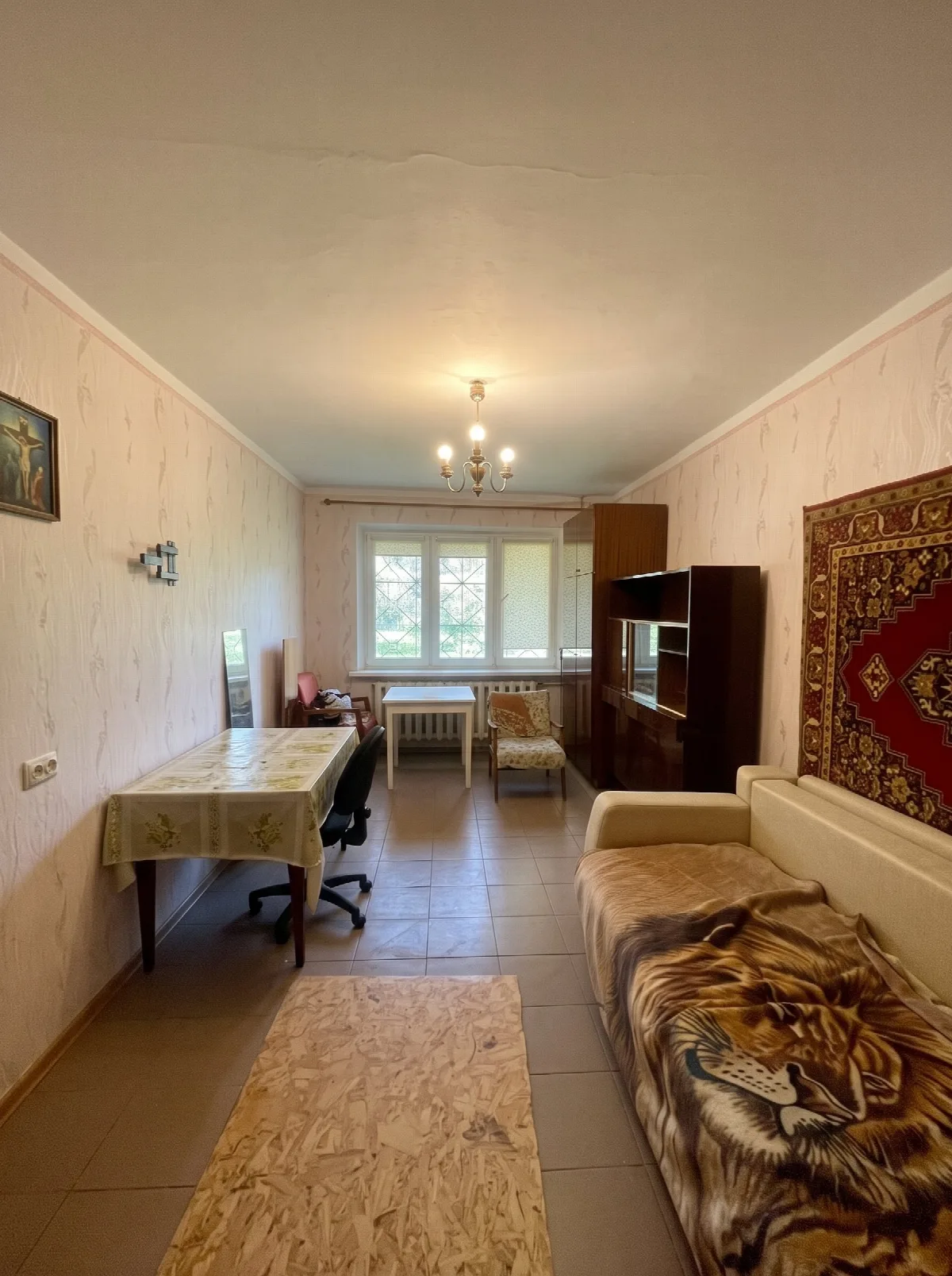 2-кімнатна квартира, 61 м², Таїрова